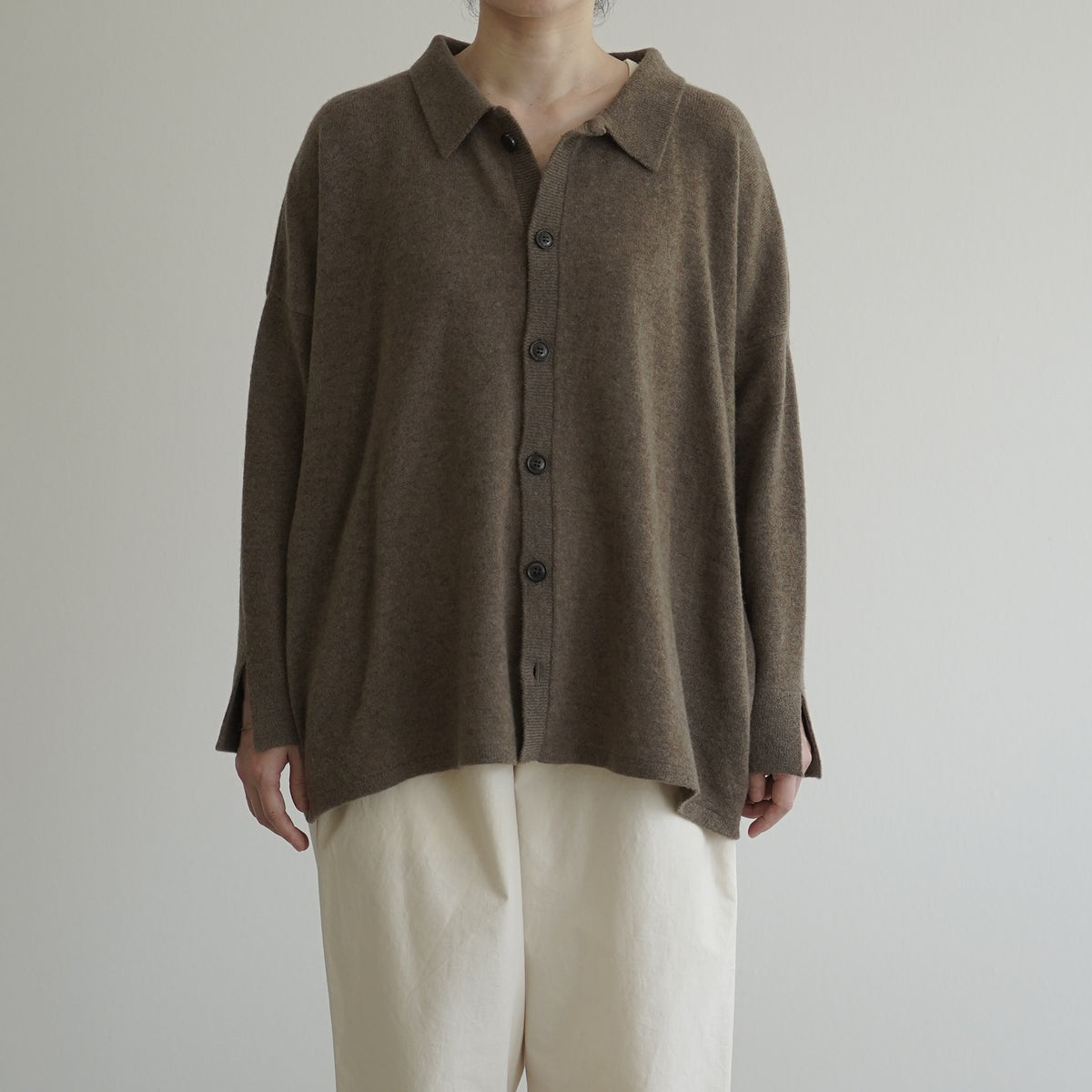 Wool knit cardigan / Pre-order