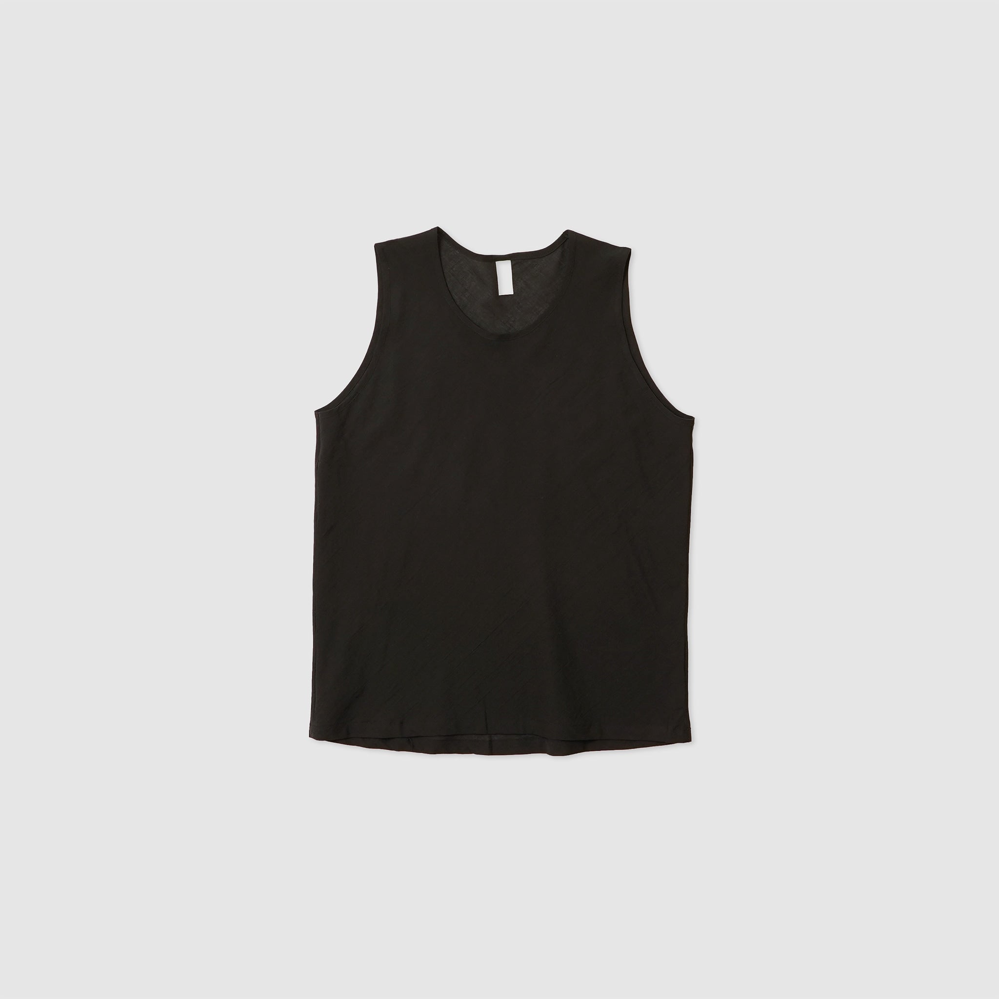 Simple sleeveless blouse – Yoli