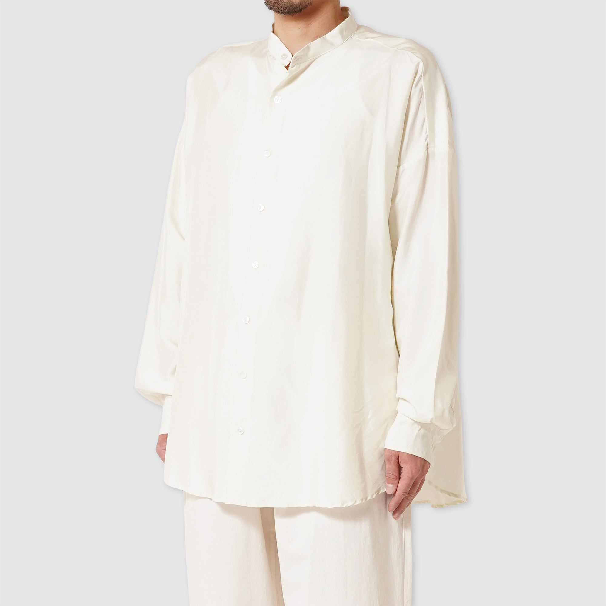 Silk band collar shirt