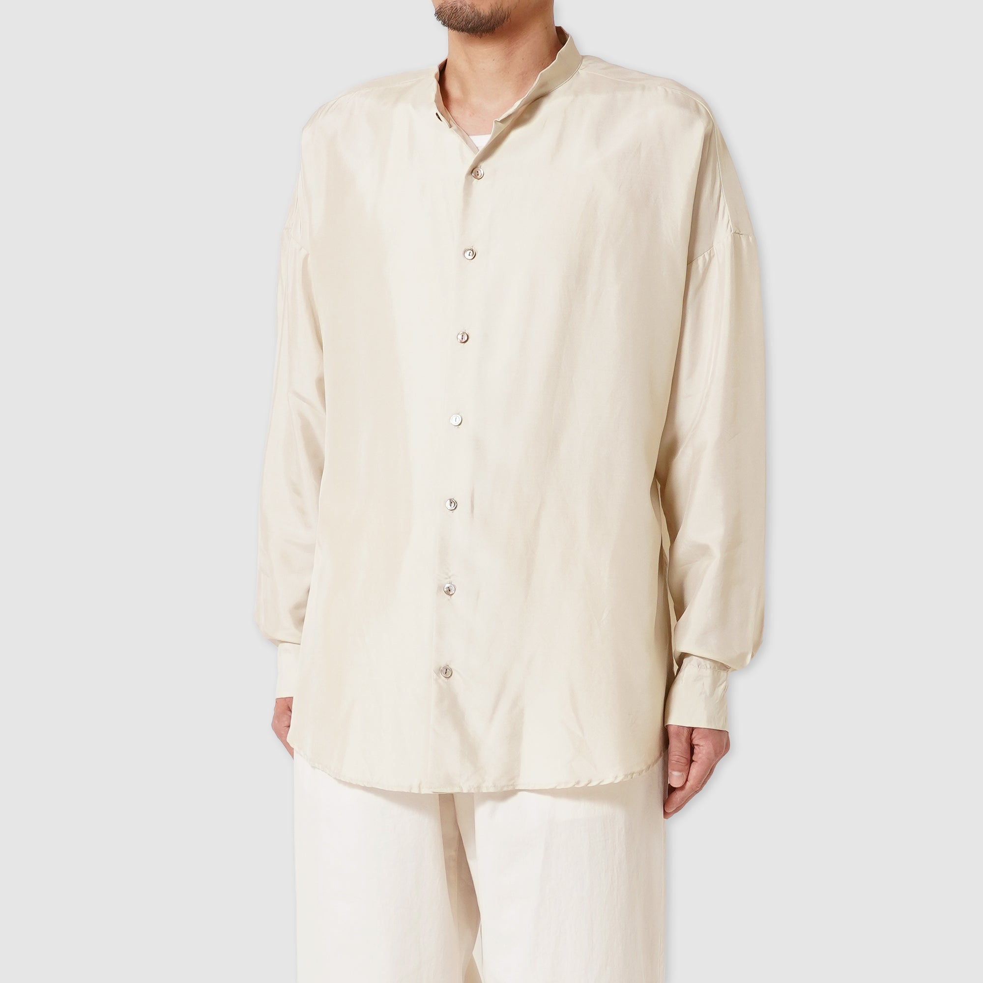 Silk band collar shirt