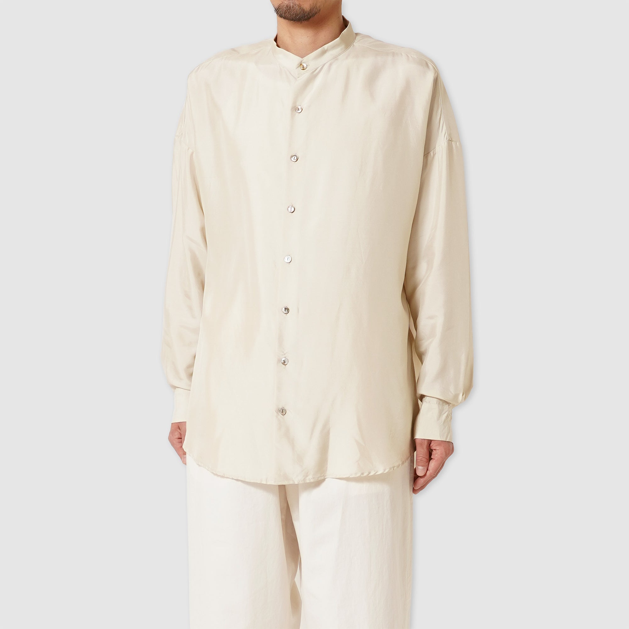 Silk band collar shirt