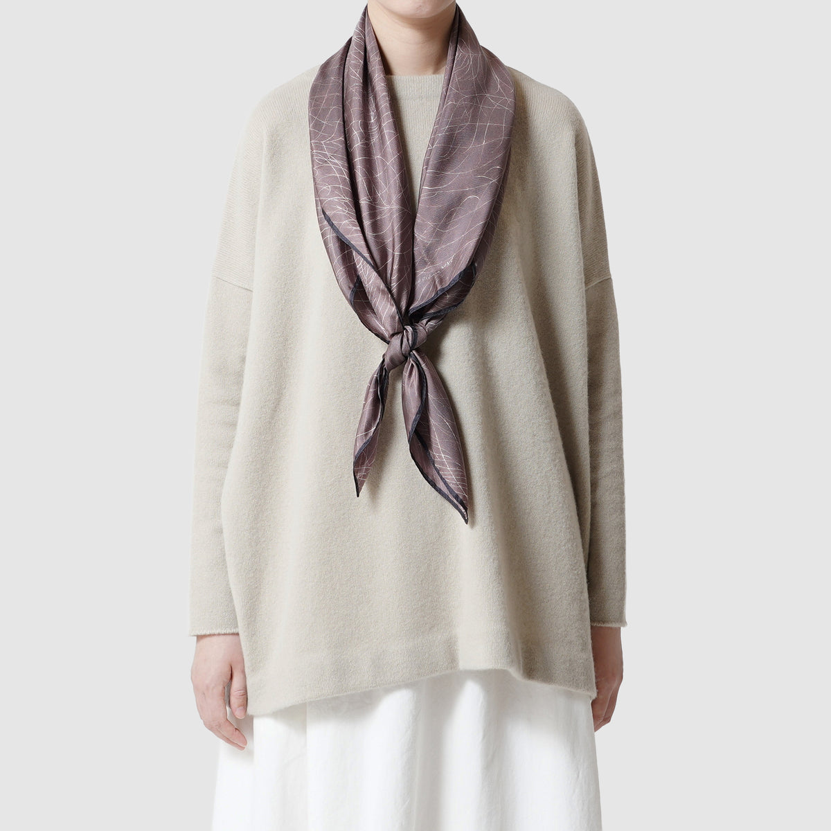 “Song at Feet” scarf